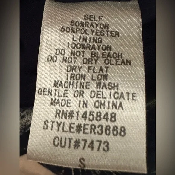 Everly Tropical Floral Romper - Picture 15 of 15